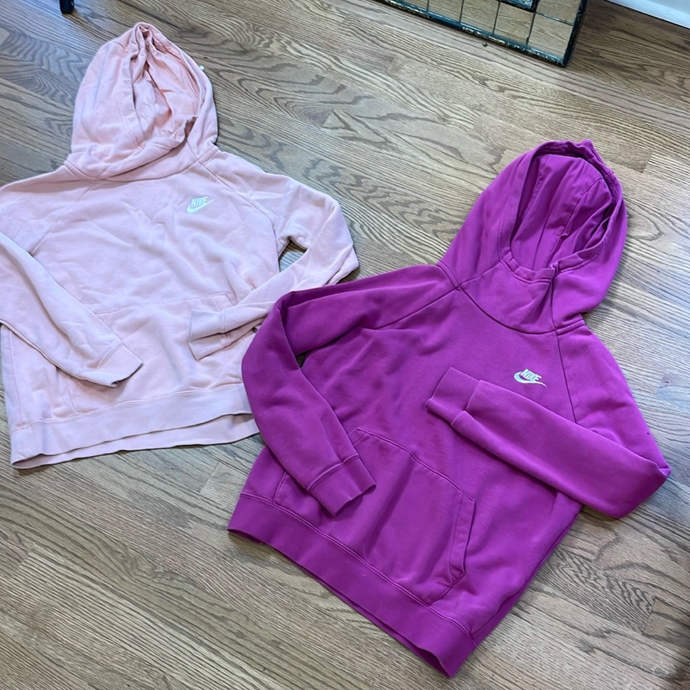 Nike women’s 2 pack - size small peach and berry colored sweatshirts